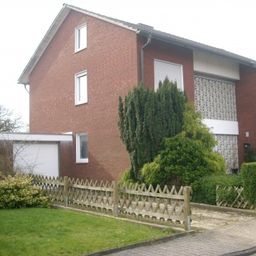 Gepflegtes Zweigenerationenhaus in ruhiger Lage