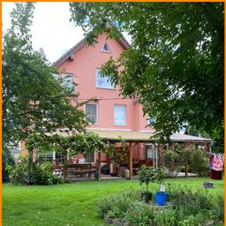 Profitable Kapitalanlage gesucht ?
Herrliches 3 Familienhaus in Top-Lage von Falkensee !