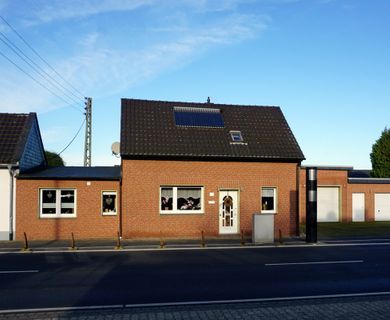 Daumen hoch …
für Ihr neues Zuhause
in Brüggen-Born