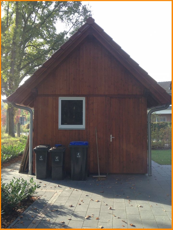 Geräteschuppen am Carport