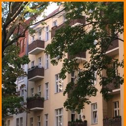 Schöne Altbauwohnung mit Balkon in absolut ruhiger Kiez Lage!