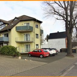 Elsdorf: lichtdurchflutete Dachgeschosswohnung mit Galerie und Süd-West-Balkon