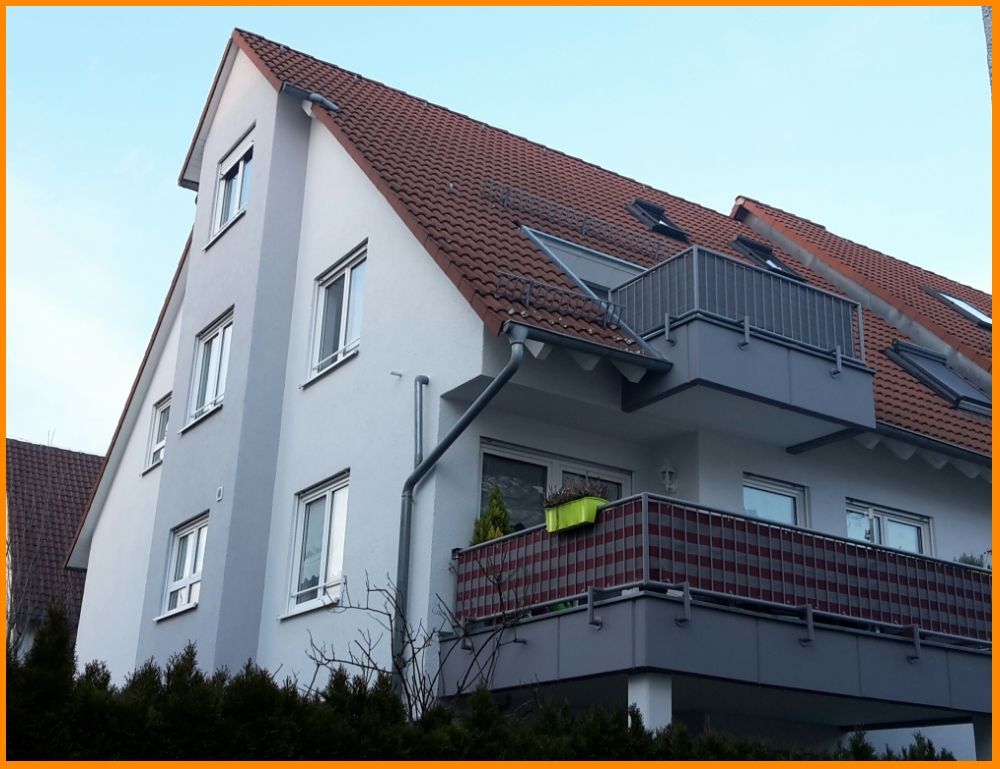 Haus-Ansicht mit Süd-Balkon