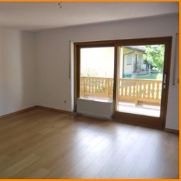 NEU RENOVIERTE+SANIERTE  5 Zi. WHG MIT 124qm, BALKON UND VIELEM MEHR, IN RUDERTING ZU VERMIETEN!!!