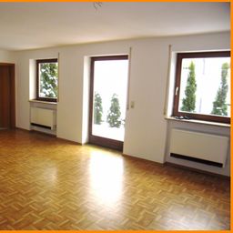 SUPER TOLLE 4 ZIMMER ERDGESCHOSSWOHNUNG MIT TERRASSE IN SCHÖLLNACH GÜNSTIG ZU VERMIETEN!!!!!