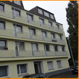 *** Schöne 72m² Wohnung in Wanheimerort mit Balkon und Bad mit Wanne – 2.OG ***