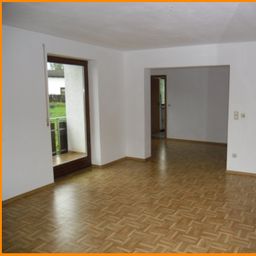 SUPER SCHÖNE 3 ZIMMER WHG.MIT RIESEN BALKON AM RANDE VOM BAYR.WALD IN SCHÖLLNACH ZU VERMIETEN!!!!