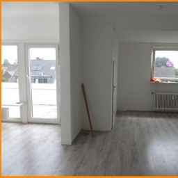 *** Sonnige Maisonette – Wohnung mit Loggia ***