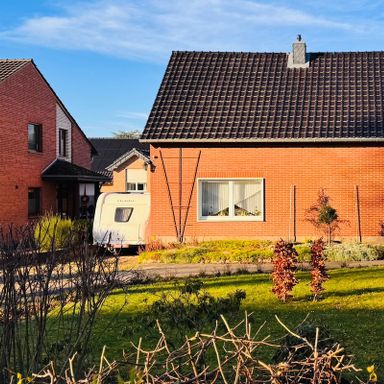 Solide und gepflegt! Ein-/Zweifamilienhaus mit großem Grundstück in Top-Lage von Elsdorf