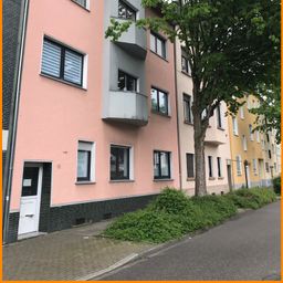 ++ SCHÖNE HELLE  WOHNUNG++ 3 ZIMMERWOHNUNG IN ZENTRALER LAGE++