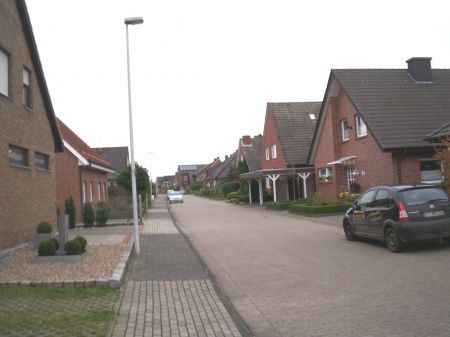 416 - 20208  Strassenansicht