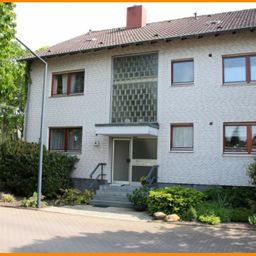 Gepflegtes 2-Familienhaus im Grünen mit Balkon / Loggia und Garten zzgl.Apartment