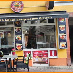 Fußgängerzone  Altstadt  Spandau !
Cafe, Restaurant mit Imbiss – super Umsatz !!