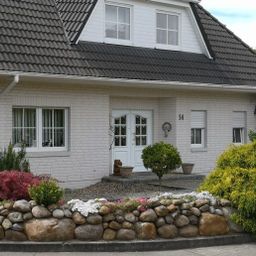 Traumhafte Landhausvilla mit hohem
Freizeit -und Erholungswert – das ganze Jahr !