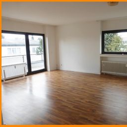 ***Helle 3-Zimmer-Wohnung in der 1. Etage mit großem Balkon in Holzbüttgen***